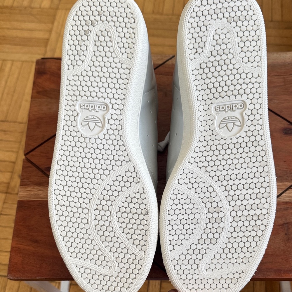 Stan Smith Adidas  Silver Sneakers men 9.5 - Picture 3 of 12